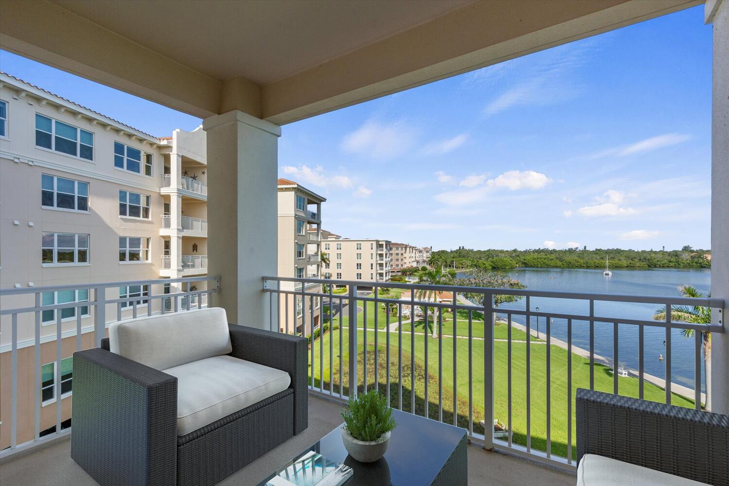 The Periwinkle Virtual Tour