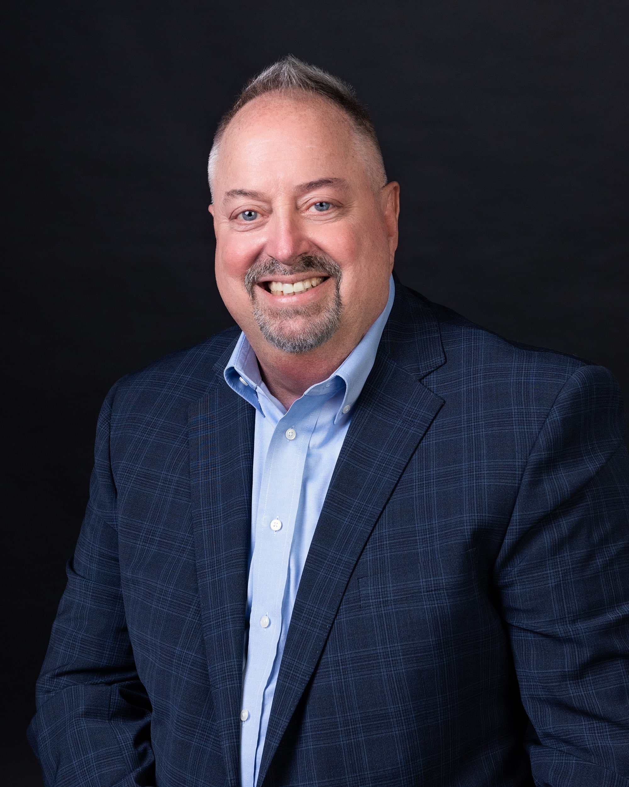 Garry Hennis Bio Headshot